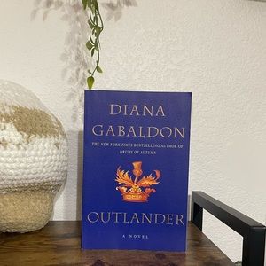 Outlander by Diana Gabaldon Novel